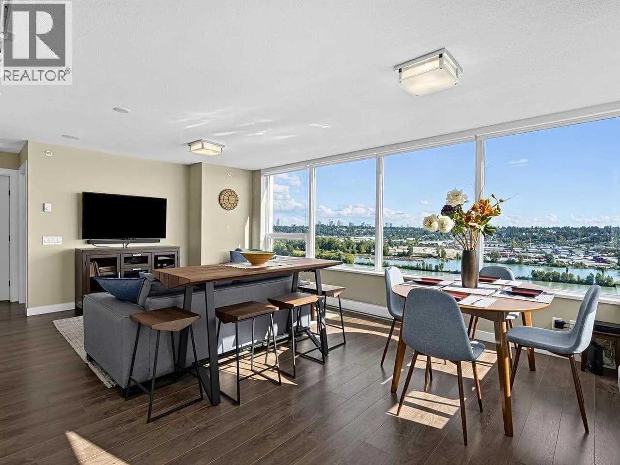 #2205 908 QUAYSIDE DRIVE, New Westminster, BC photo 2