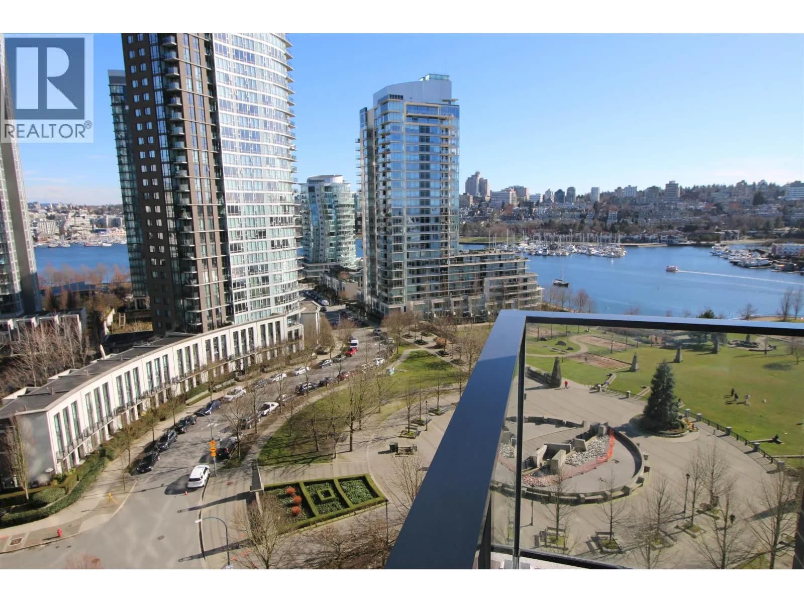 #1606 583 BEACH CRESCENT, Vancouver, BC photo 2