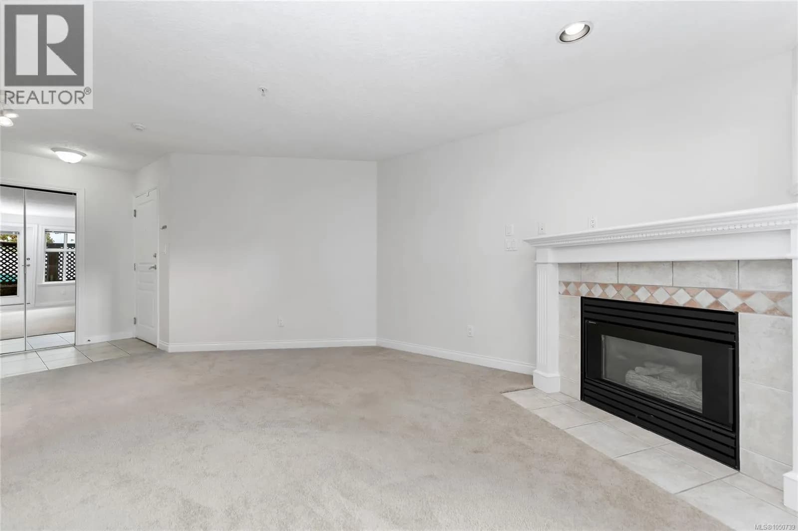 #104 1580 Christmas Ave, Saanich, BC photo 2