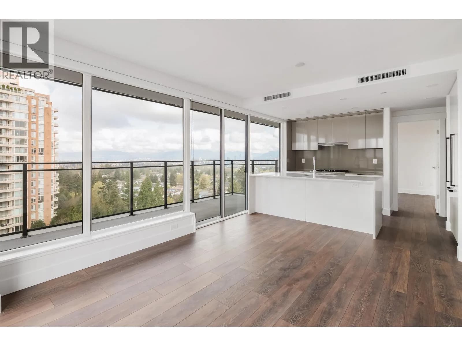#1005 4711 HAZEL STREET, Burnaby, BC photo 5
