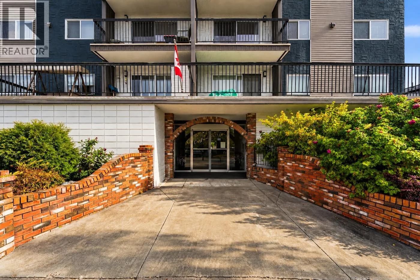 1654 10TH AVENUE, Prince George