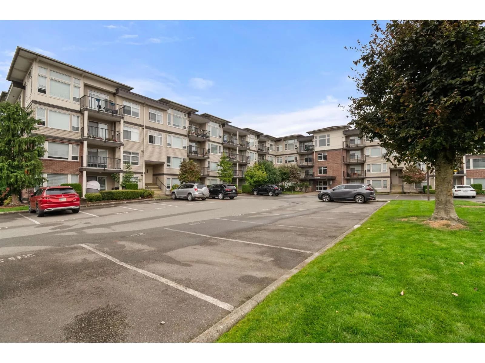 #206 46289 YALE ROAD, Chilliwack, BC photo 2