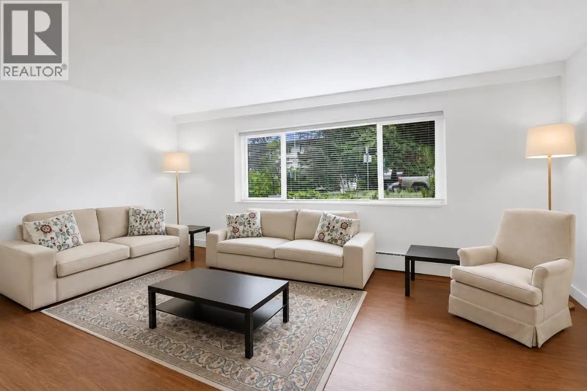 #1 1420 CHESTERFIELD AVENUE, North Vancouver, BC photo 2