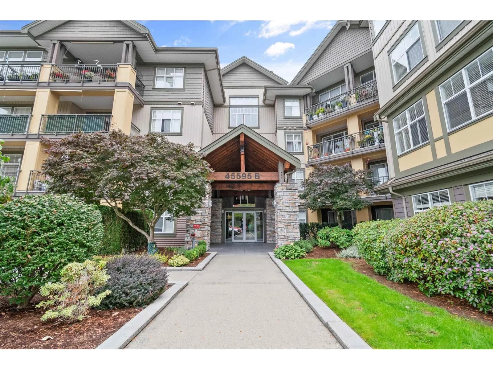 45595 TAMIHI WAY, Chilliwack