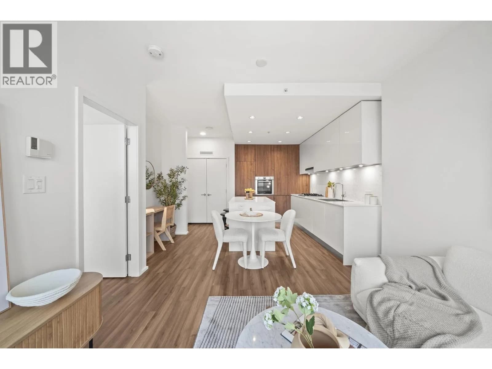 #2208 4650 BRENTWOOD BOULEVARD, Burnaby, BC photo 5