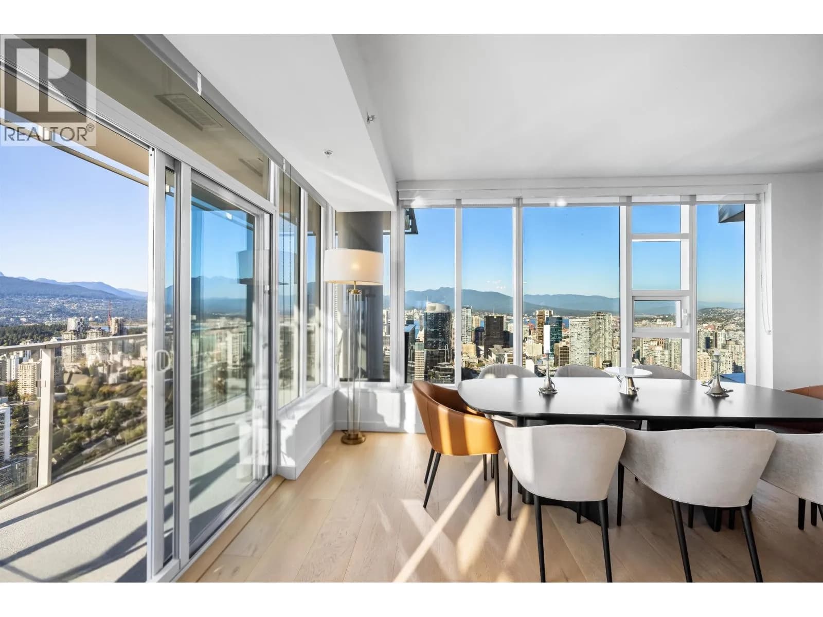 #5602 1289 HORNBY STREET, Vancouver, BC photo 5