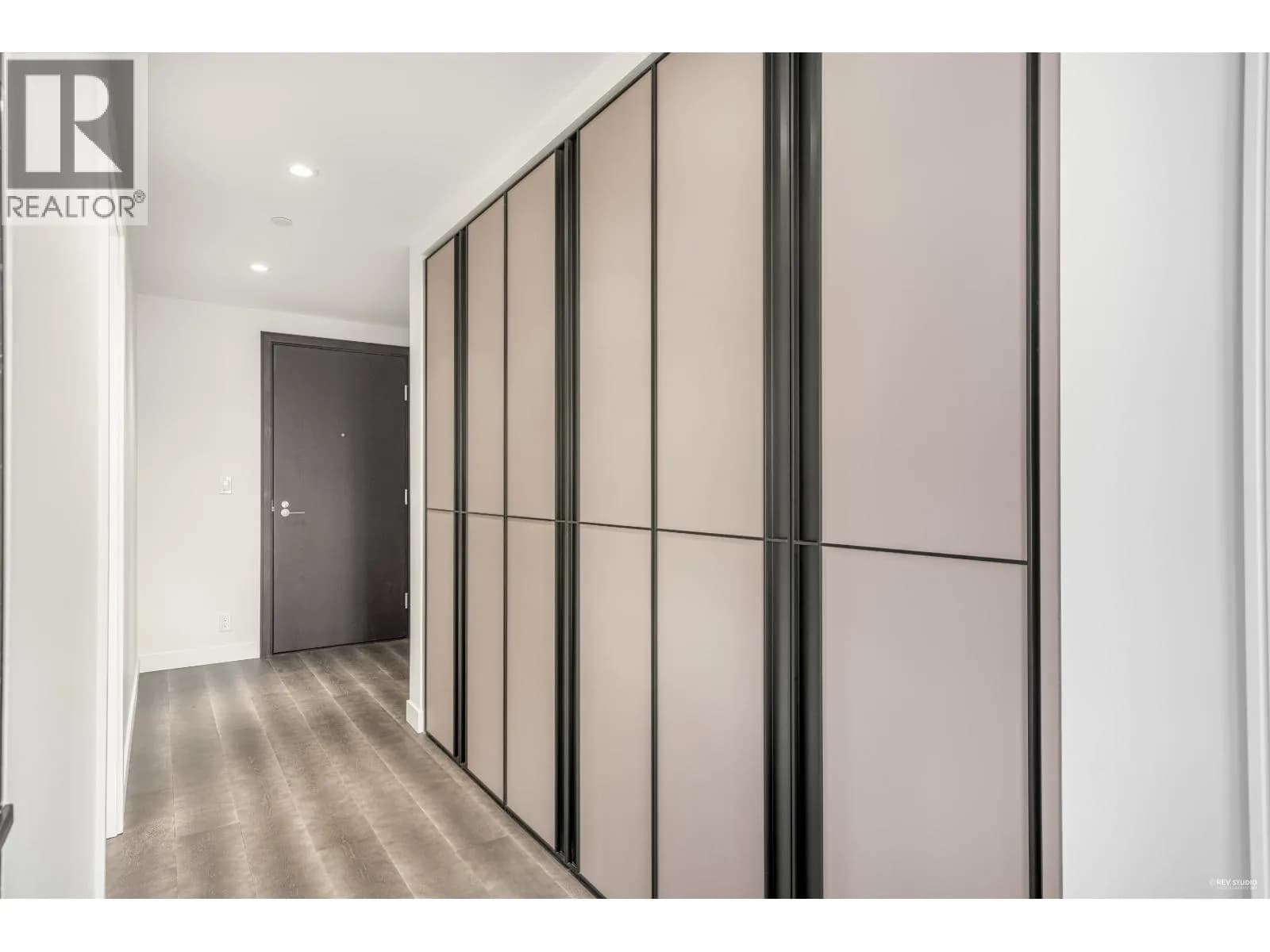 #2604 1500 FERN STREET, North Vancouver, BC photo 5