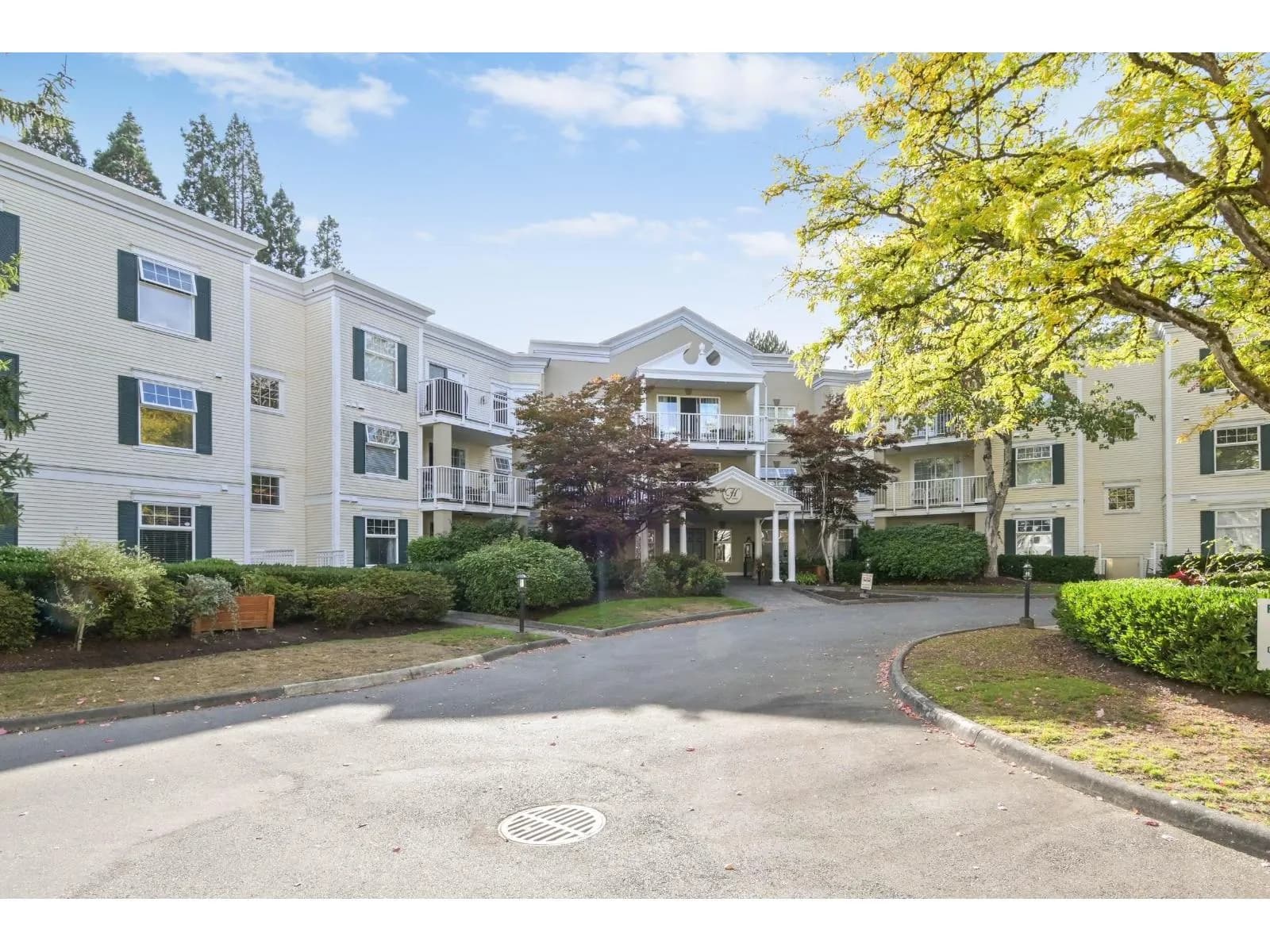#310 16065 83 AVENUE, Surrey, BC photo 2