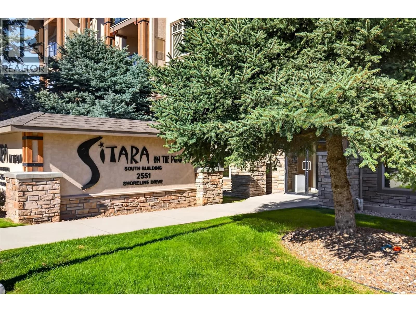 2551 Shoreline Drive, Lake Country
