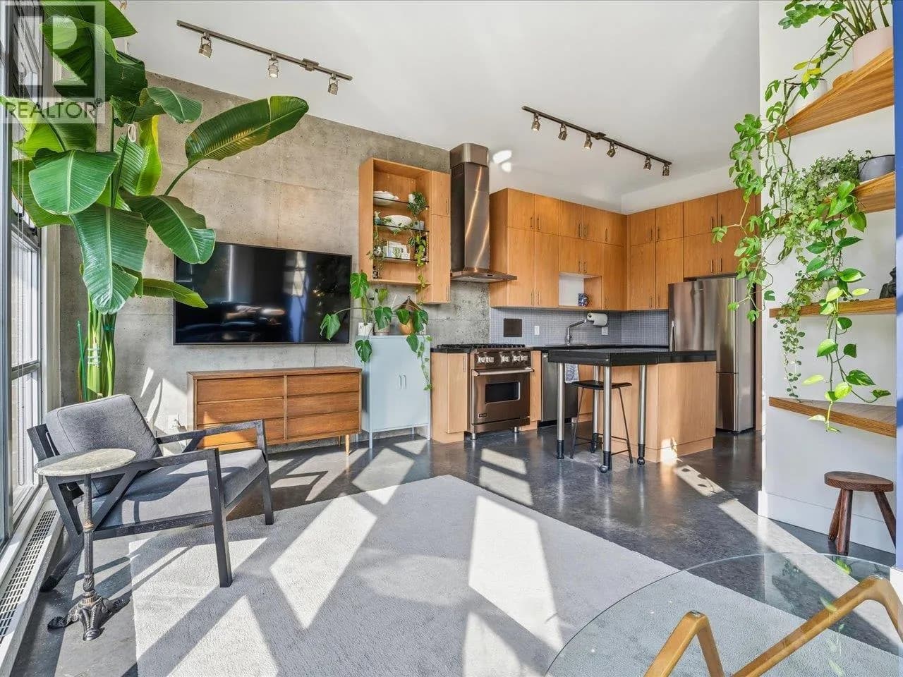 #304 2635 PRINCE EDWARD STREET, Vancouver, BC photo 5
