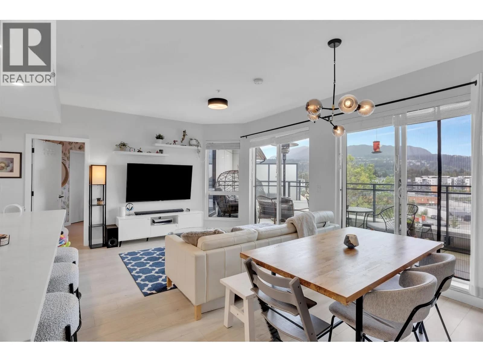 #609 3038 ST GEORGE STREET, Port Moody, BC photo 5
