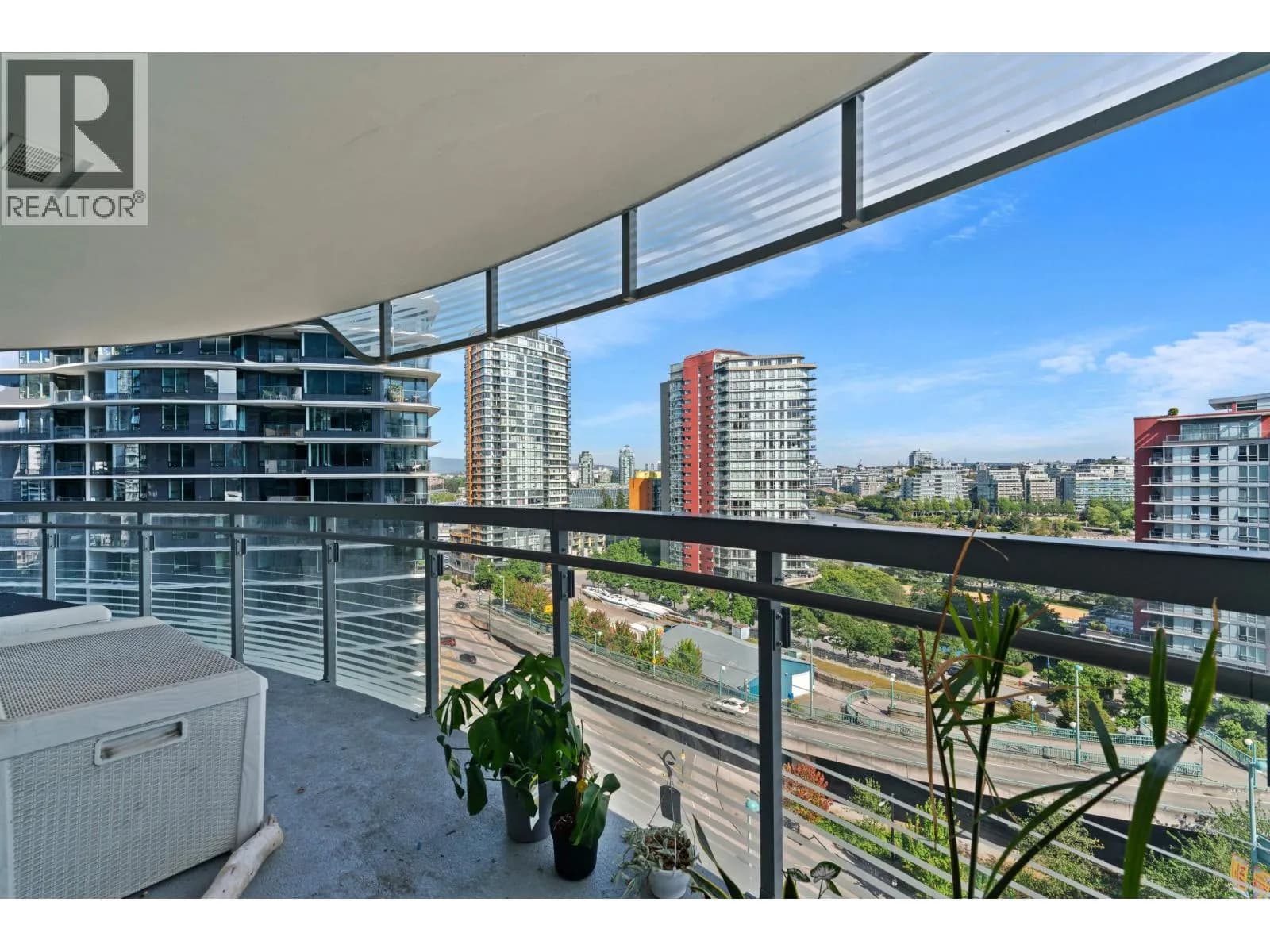 #1284 87 NELSON STREET, Vancouver, BC photo 3