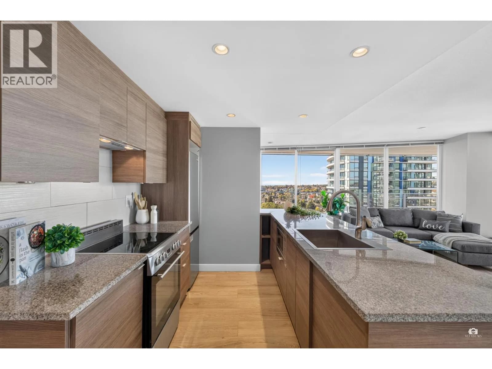 #2506 488 SW MARINE DRIVE, Vancouver, BC photo 5