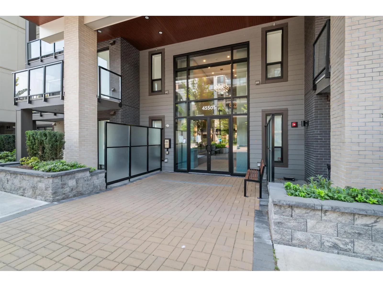 #604 45505 CAMPUS DRIVE, Chilliwack, BC photo 5