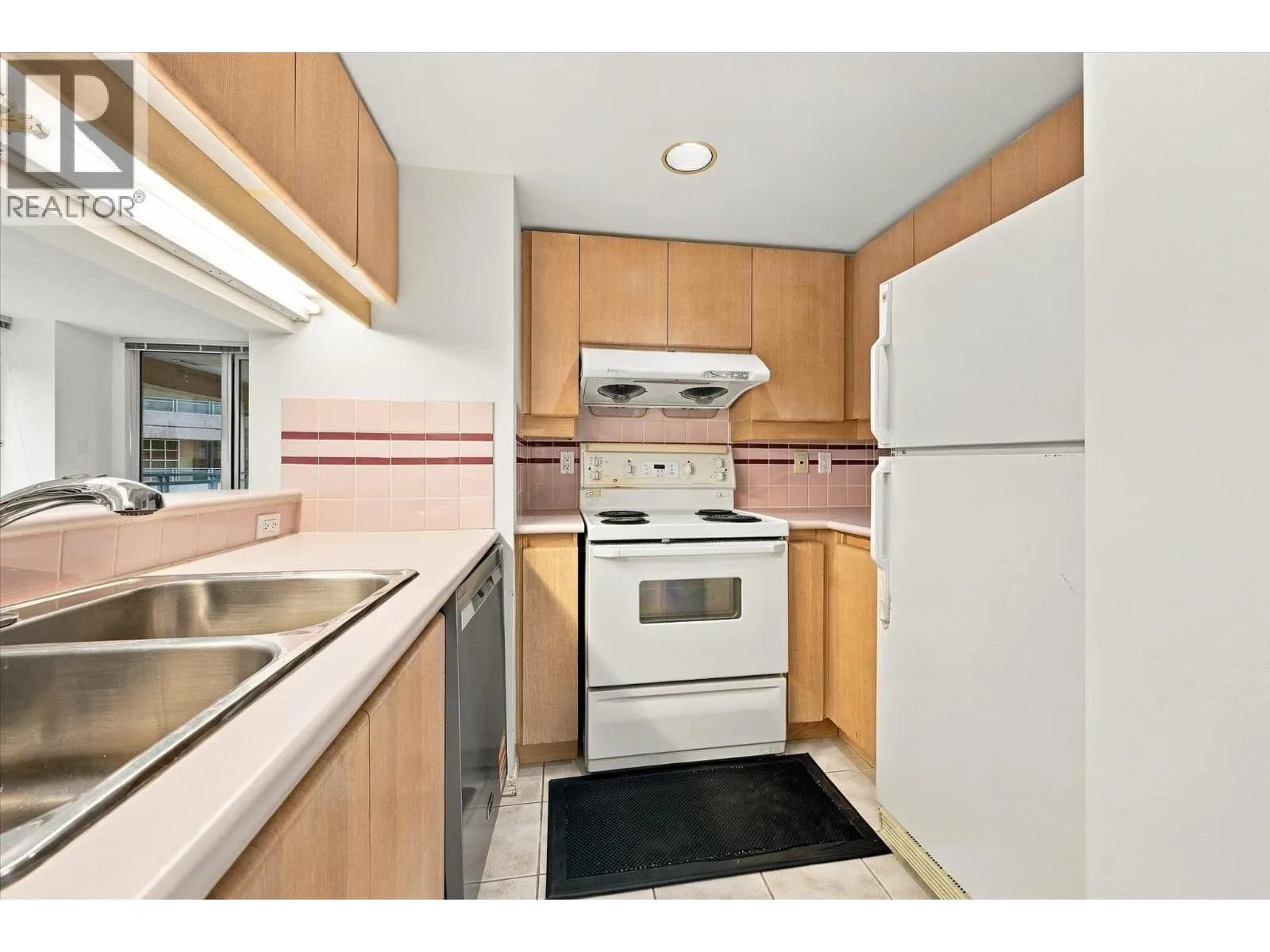 #603 183 KEEFER PLACE, Vancouver, BC photo 5
