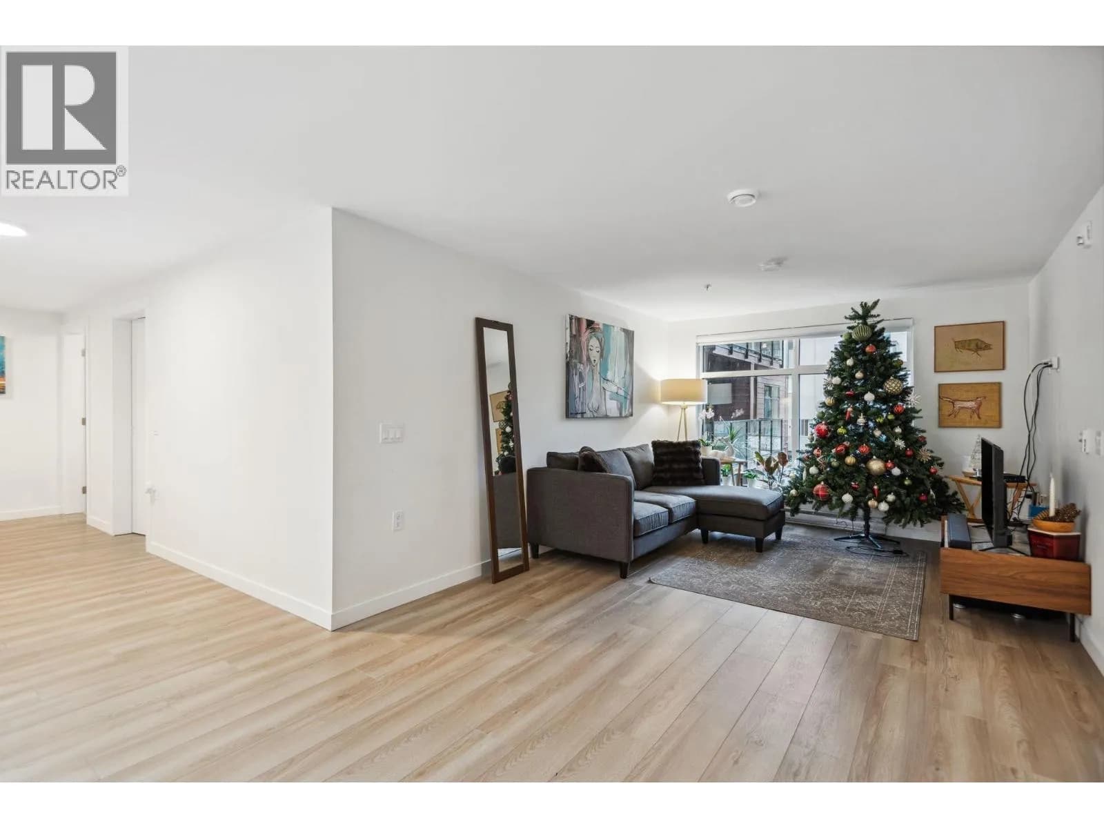 #207 232 SIXTH STREET, New Westminster, BC photo 5