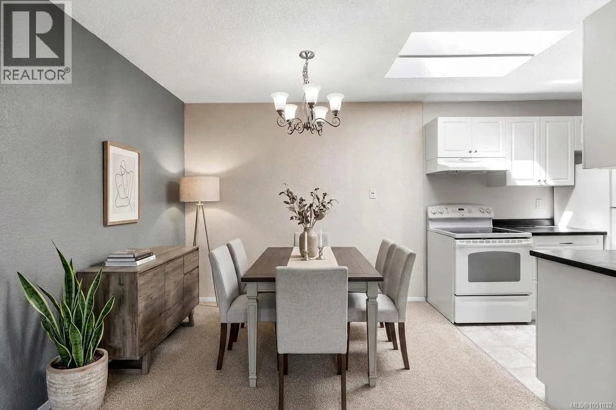 #417 909 Pembroke St, Victoria, BC photo 3