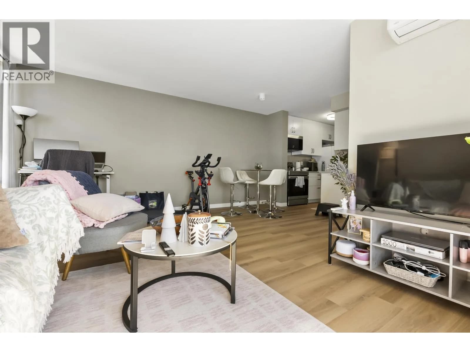 #706 6759 WILLINGDON AVENUE, Burnaby, BC photo 2