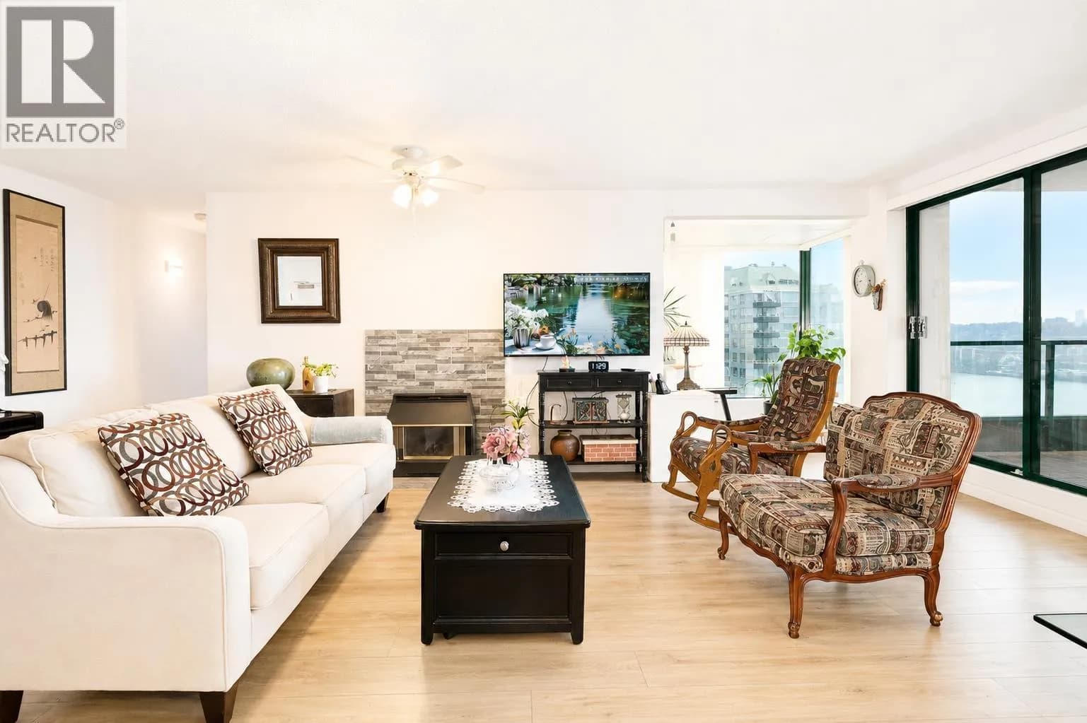 #1205 420 CARNARVON STREET, New Westminster, BC photo 2