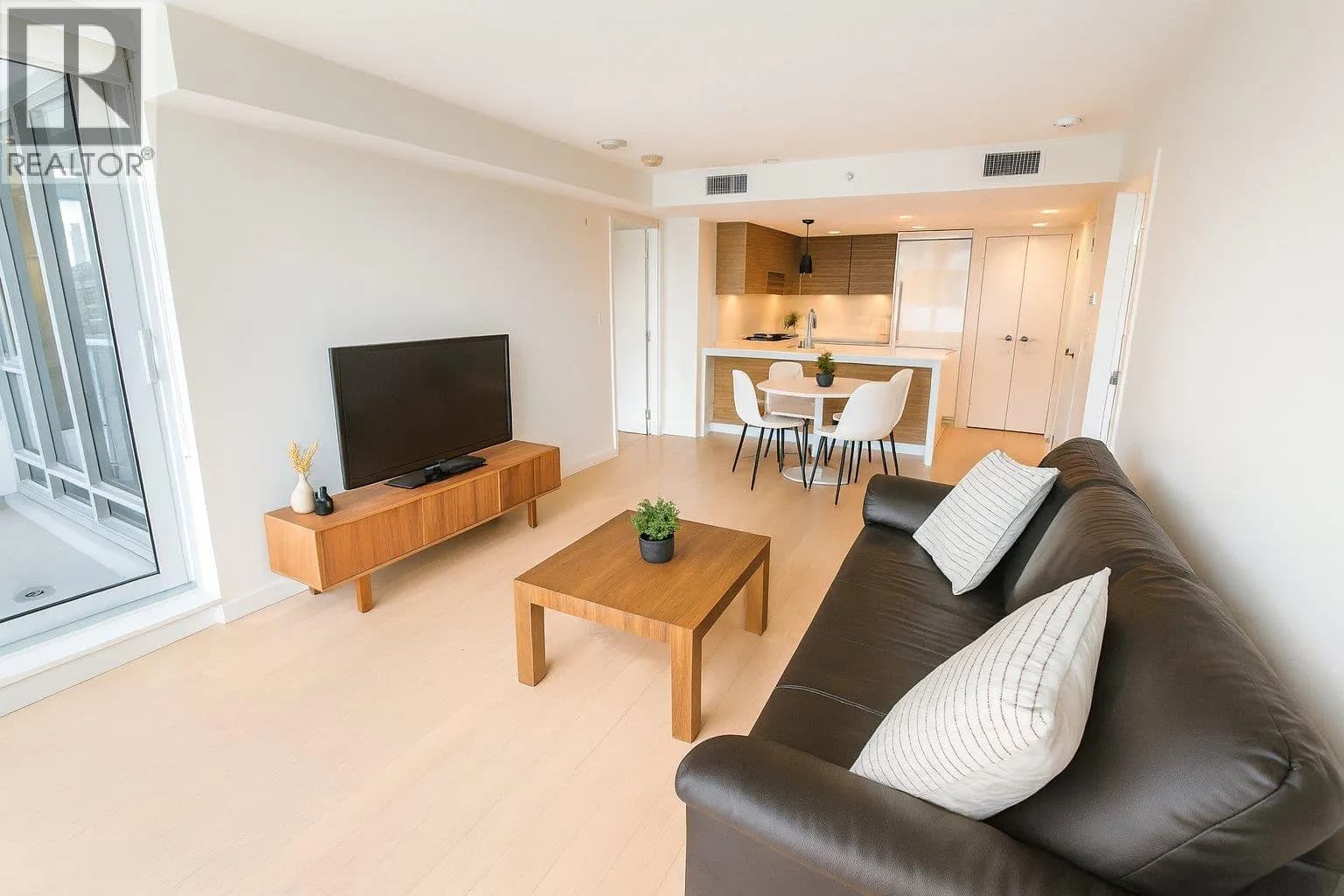 Minoru Park Residences, Richmond