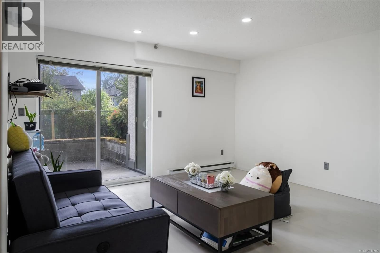 #105 2757 Quadra St, Victoria, BC photo 5