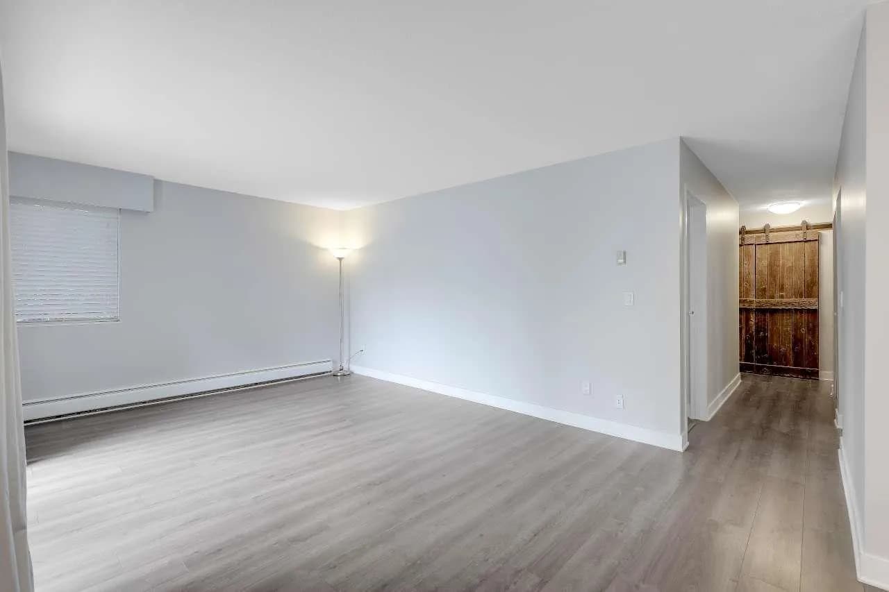 #207 1544 FIR STREET, White Rock, BC photo 2