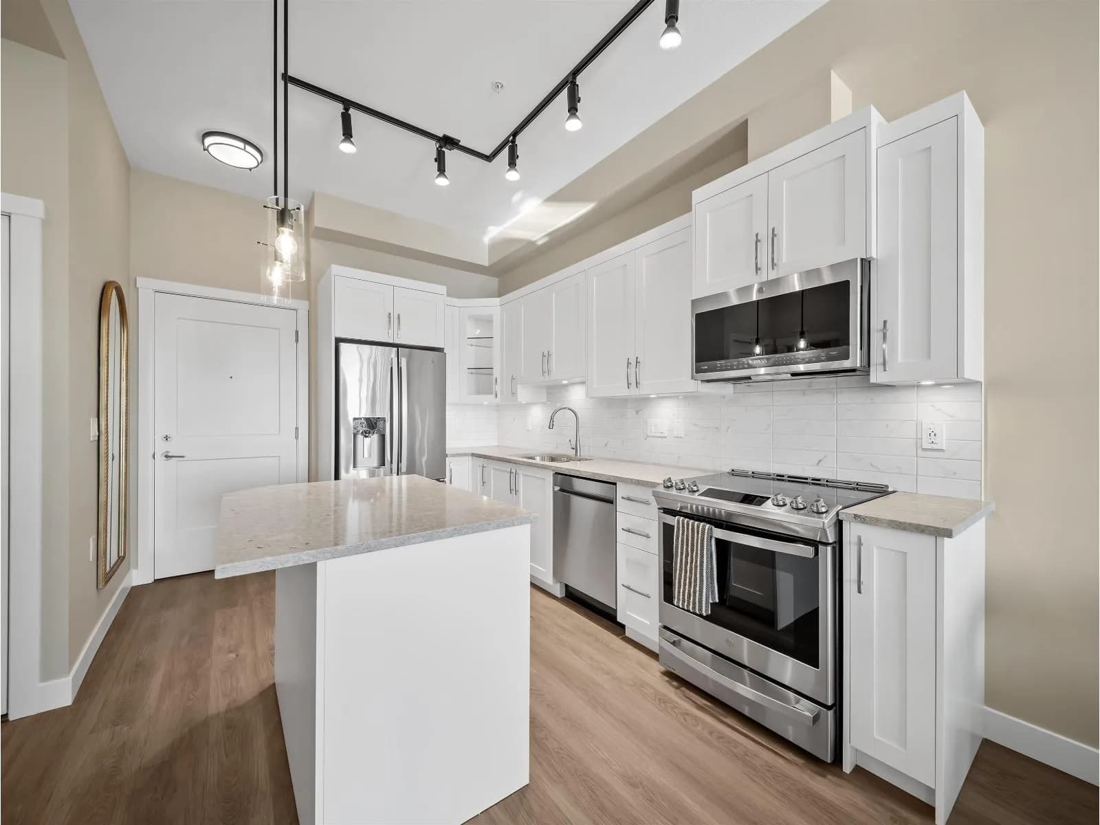 #A321 8233 208B STREET STREET, Langley, BC photo 5