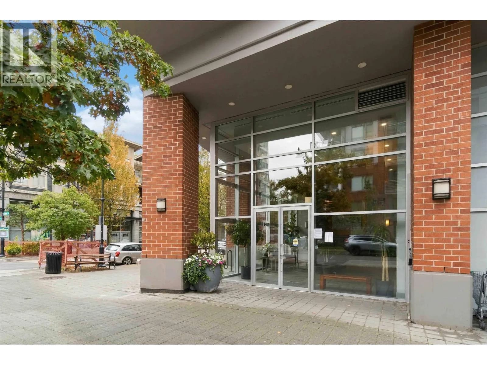 #1802 400 CAPILANO ROAD, Port Moody, BC photo 3