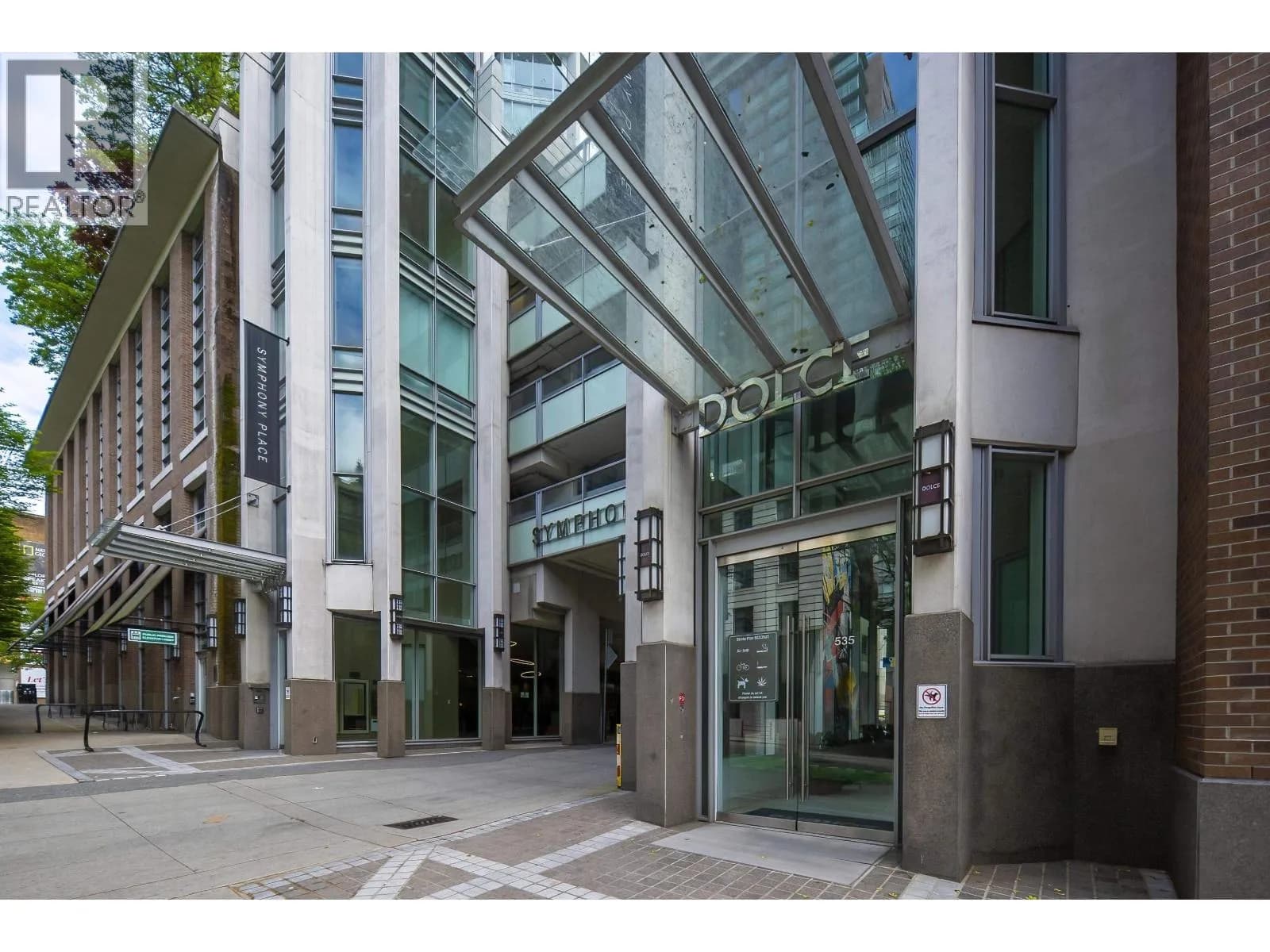 #2306 535 SMITHE STREET, Vancouver, BC photo 2