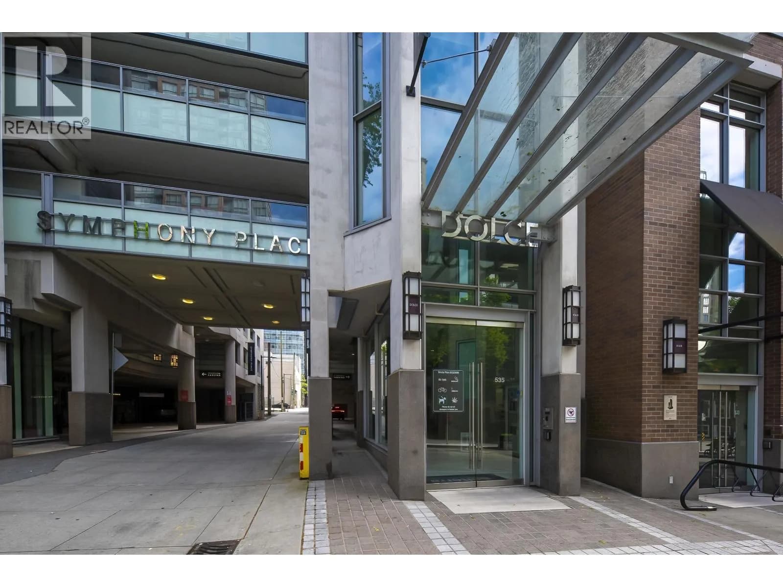 #2306 535 SMITHE STREET, Vancouver, BC photo 3