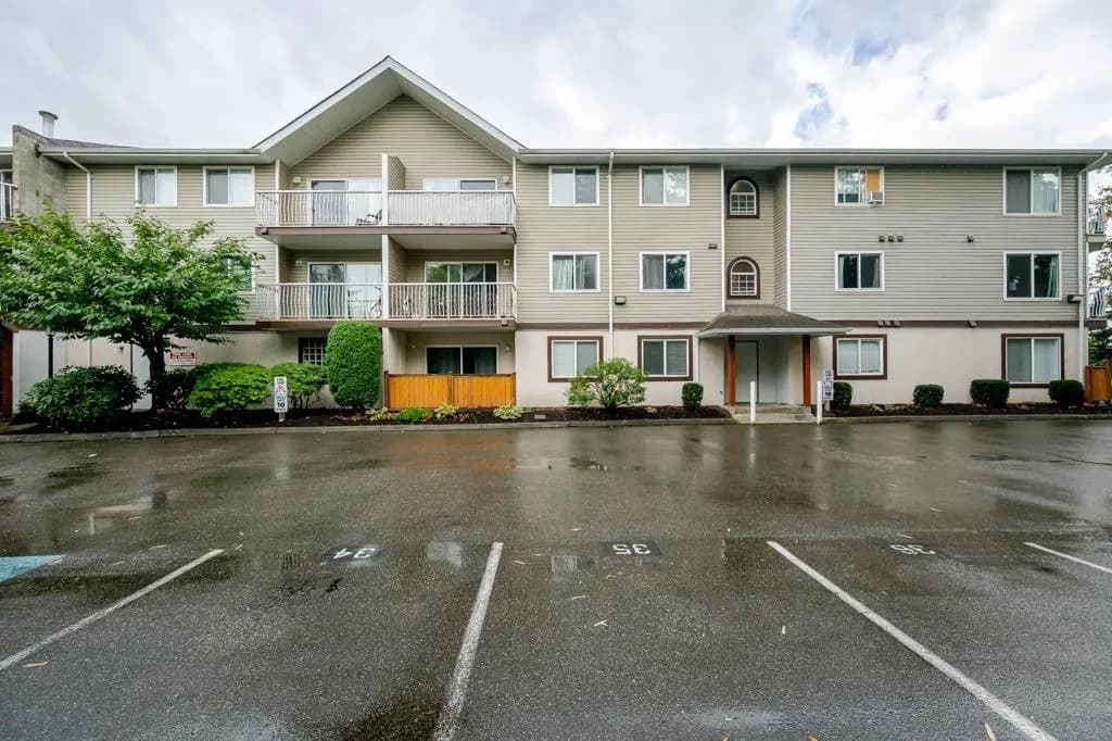 #310 45222 WATSON ROAD, Chilliwack, BC photo 2