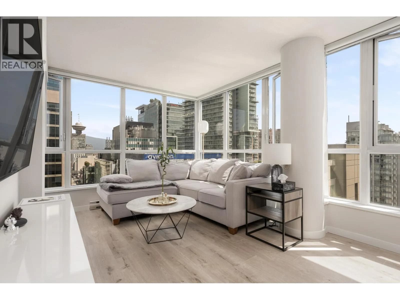 #1503 833 SEYMOUR STREET, Vancouver, BC photo 2