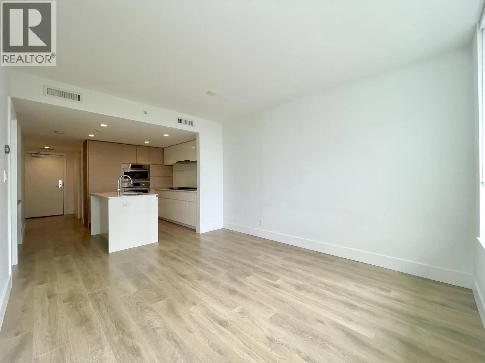 #605 6900 PEARSON WAY, Richmond, BC photo 2