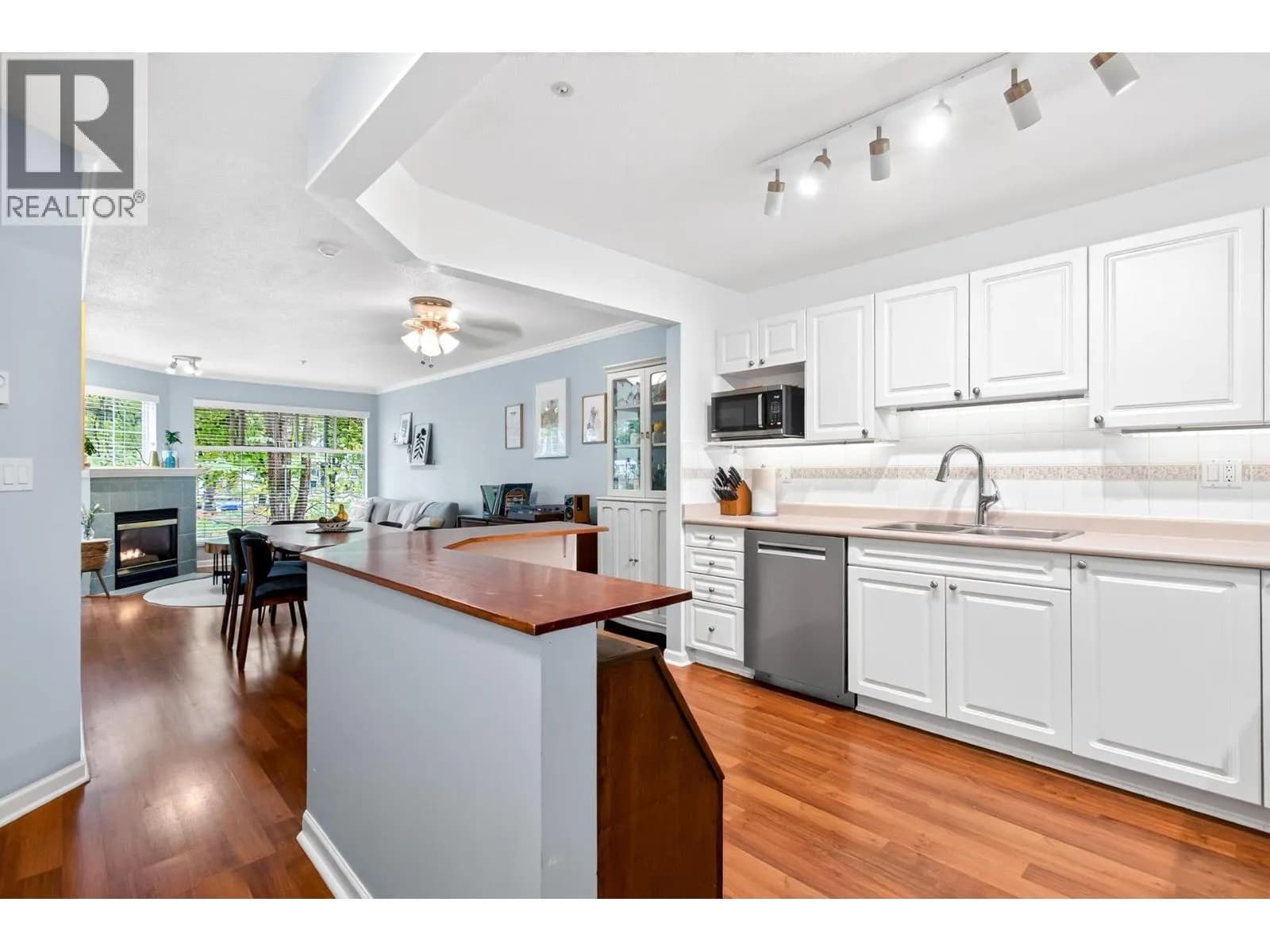 #213 2678 DIXON STREET, Port Coquitlam, BC photo 2