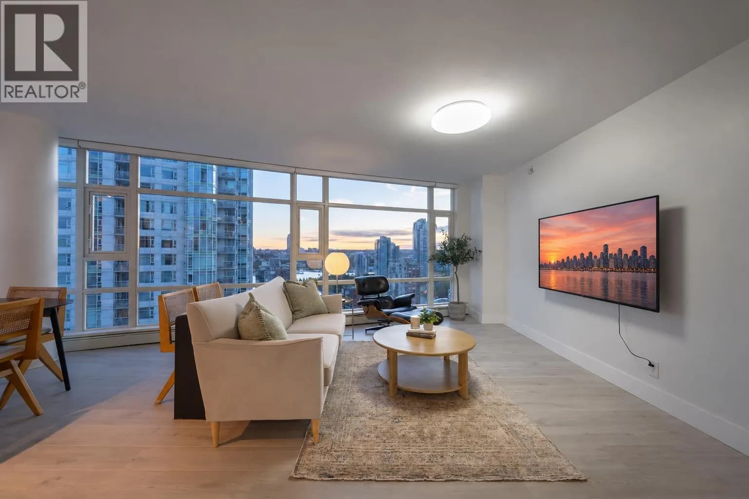 #2607 198 AQUARIUS MEWS, Vancouver, BC photo 4