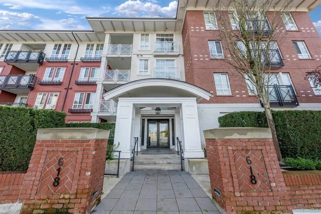 618 COMO LAKE AVENUE, Coquitlam