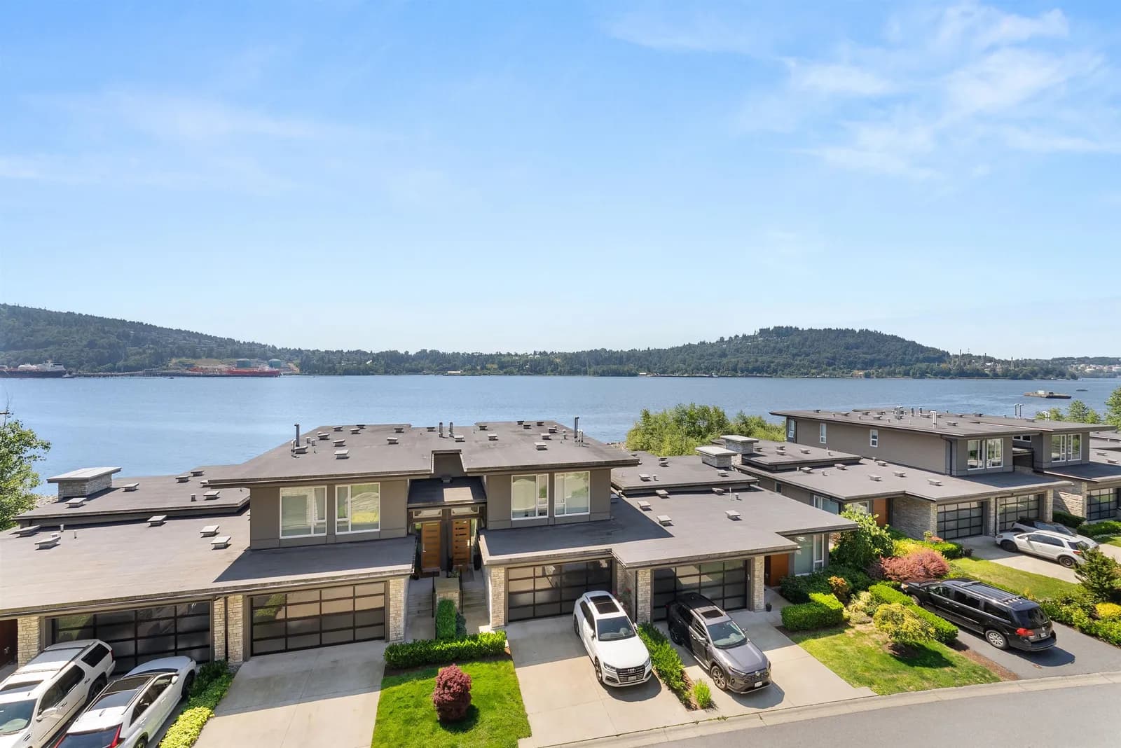 #305 3911 CATES LANDING WAY, North Vancouver, BC photo 2