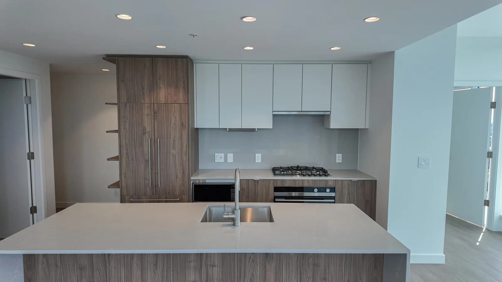 #2206 505 NELSON STREET, Coquitlam, BC photo 2