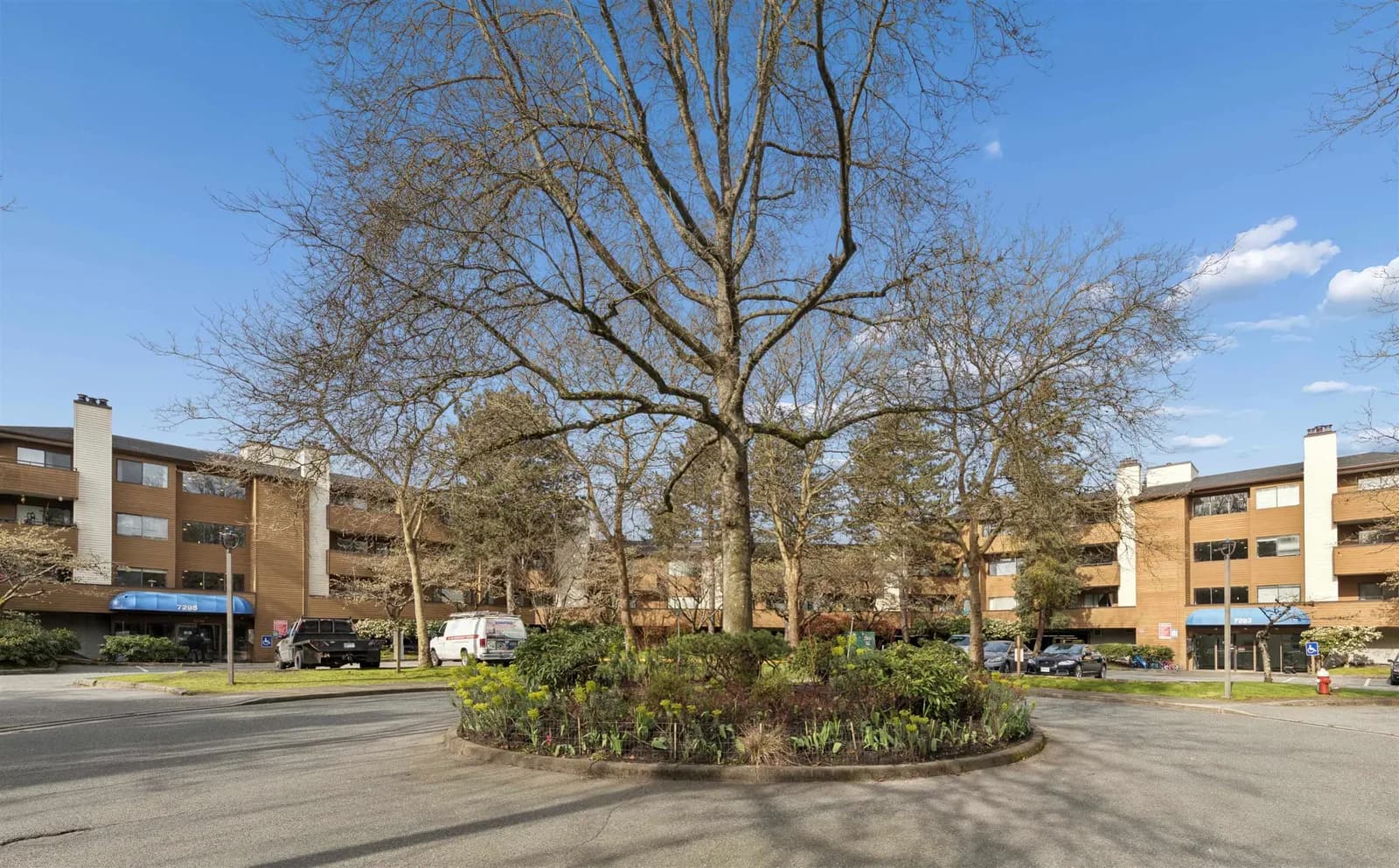 7297 MOFFATT ROAD, Richmond