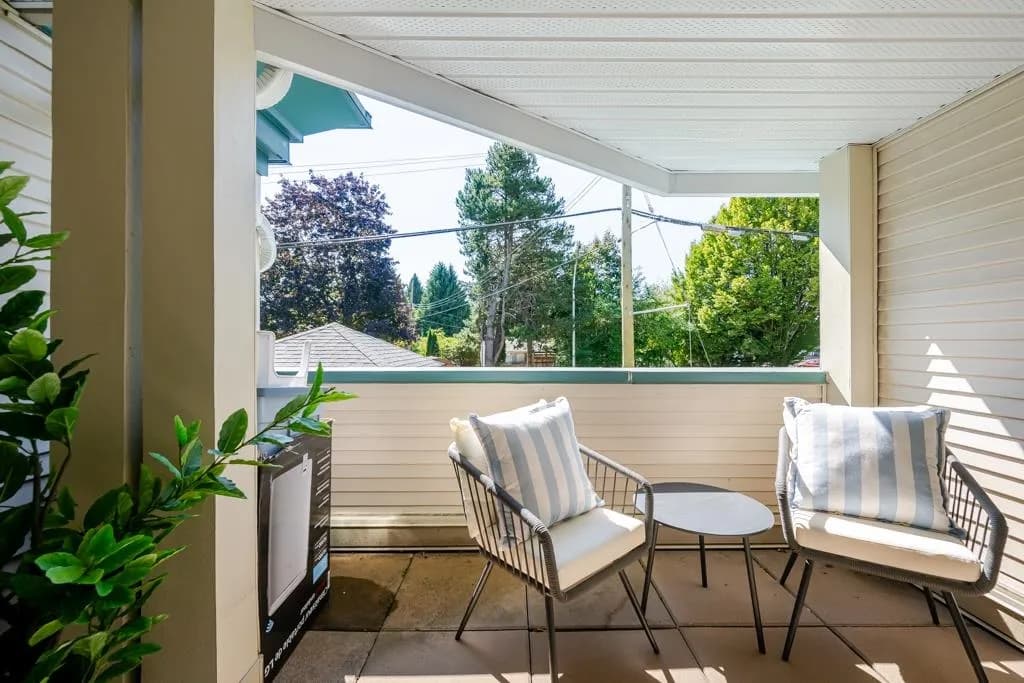 #101 20727 DOUGLAS CRESCENT, Langley, BC photo 2