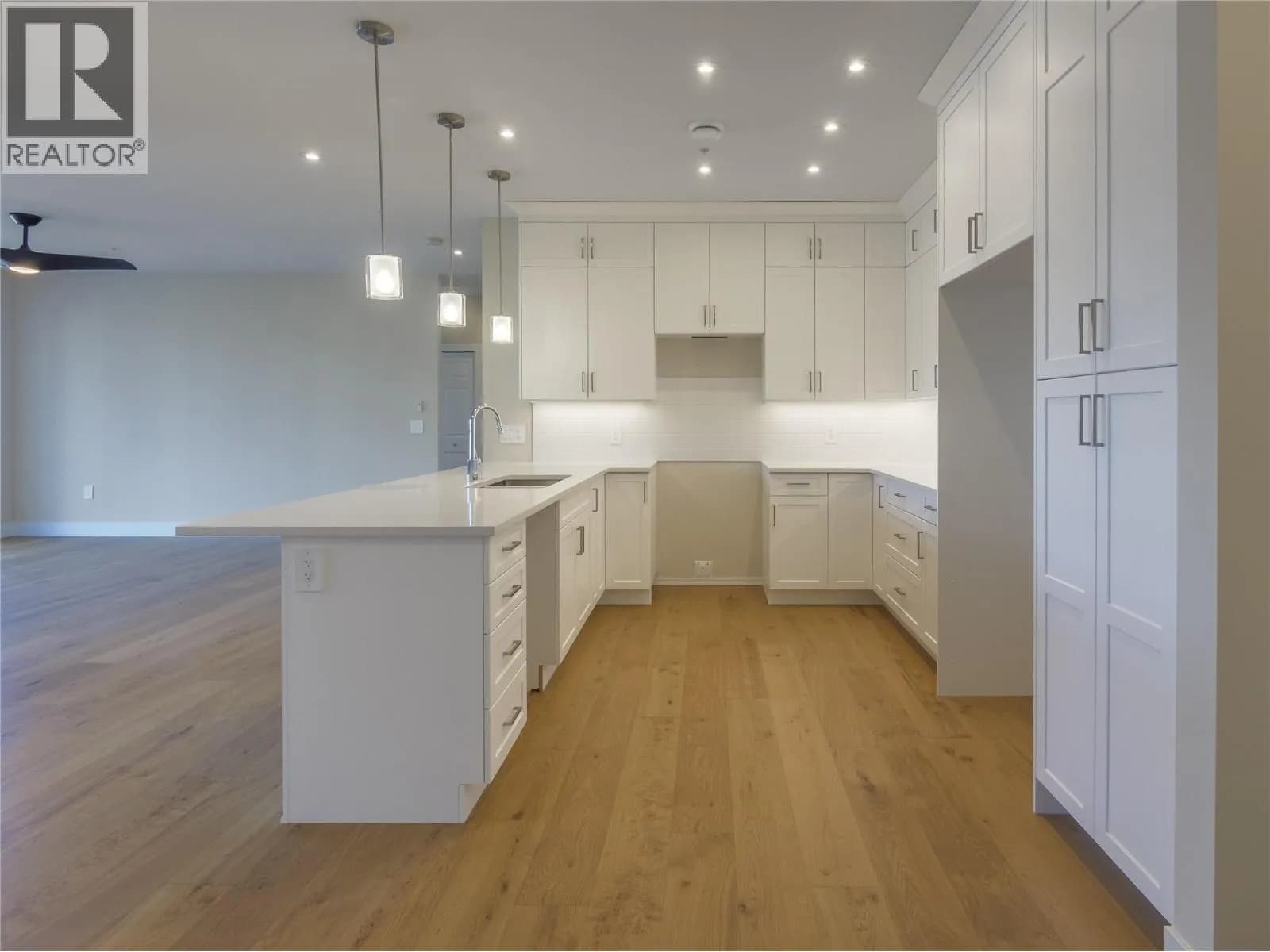 #1301 3362 SKAHA LAKE Road, Penticton, BC photo 3