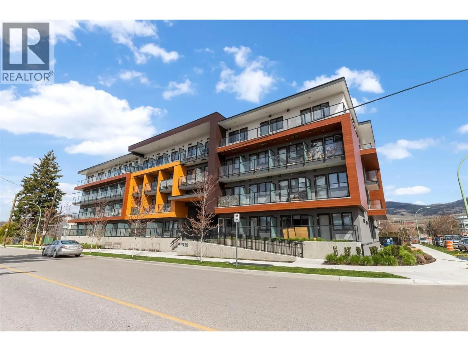 345 Dougall Road N, Kelowna