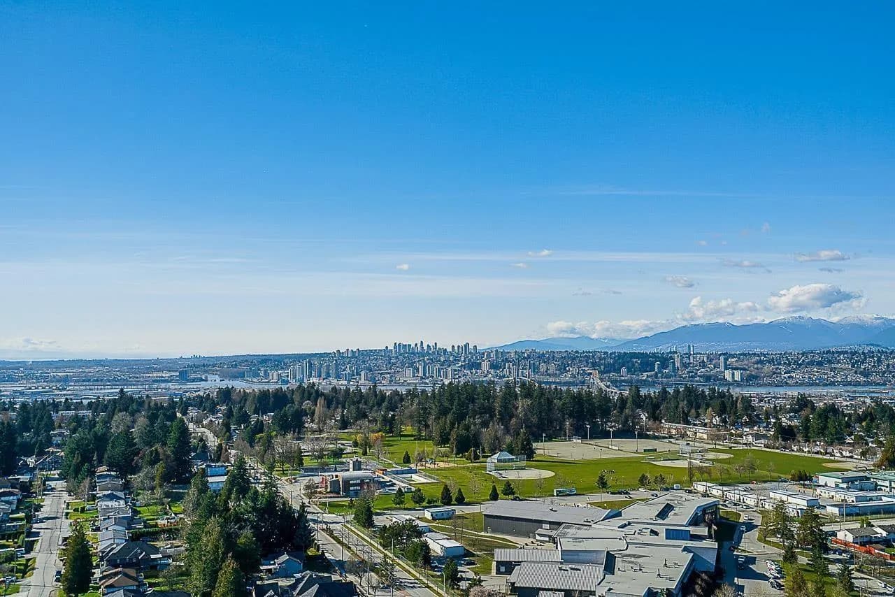 13303 CENTRAL AVENUE, Surrey