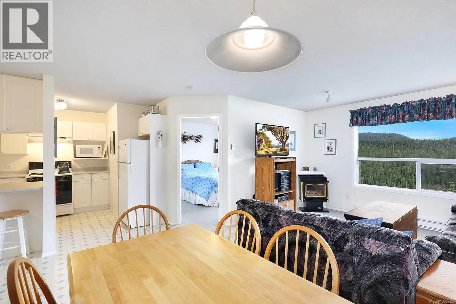 #308 1105 Henry Rd, Courtenay, BC photo 2