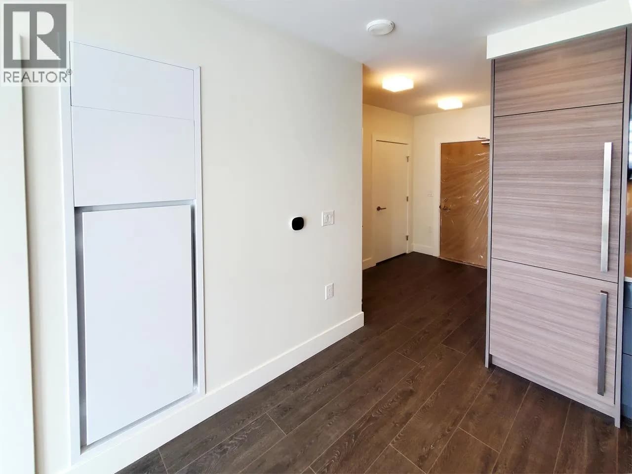 #507 3438 SAWMILL CRESCENT, Vancouver, BC photo 3