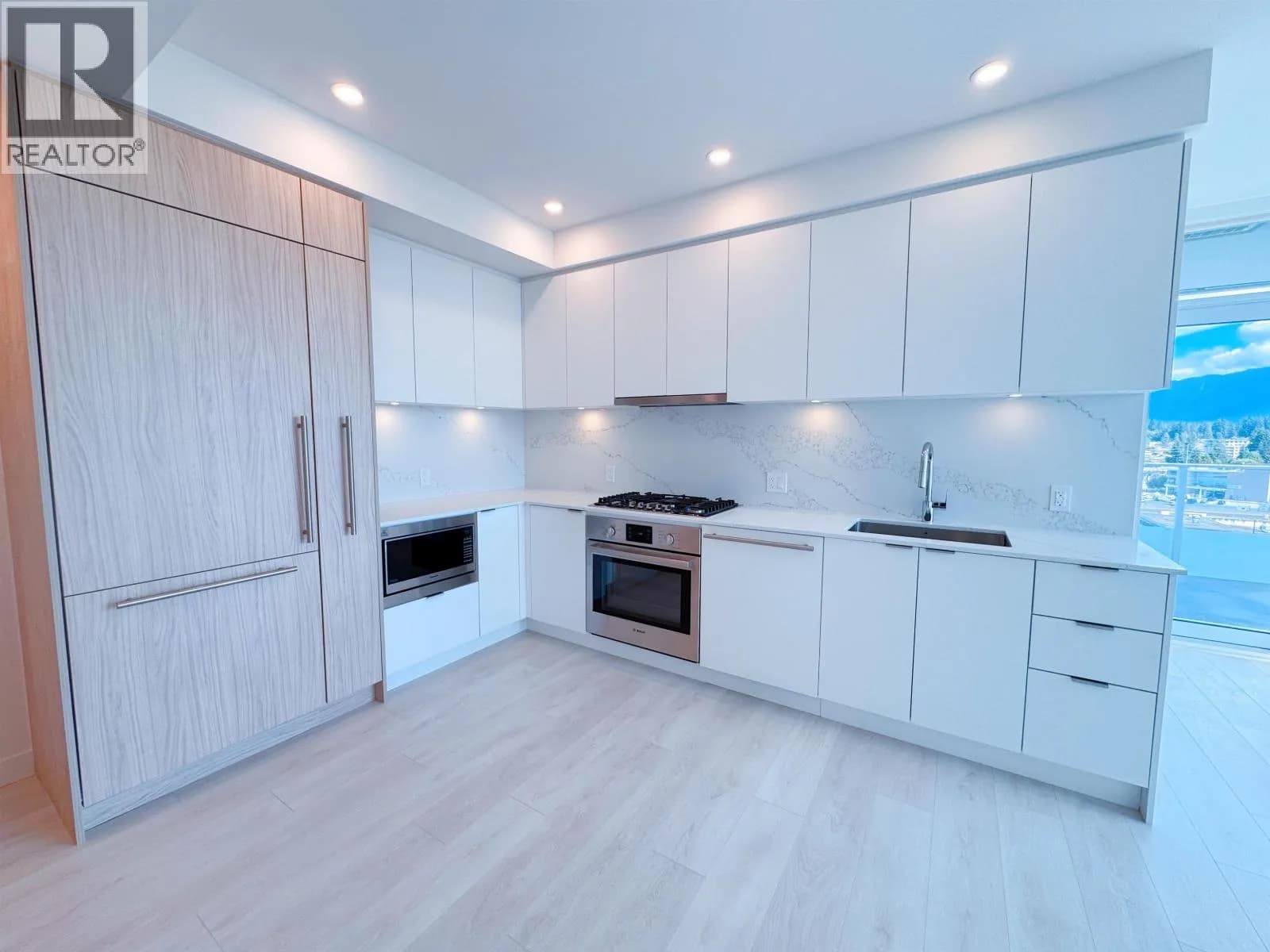 #1209 537 COTTONWOOD AVENUE, Coquitlam, BC photo 2