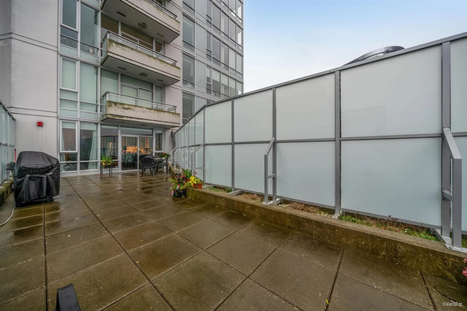 #1505 1618 QUEBEC STREET, Vancouver, BC photo 2