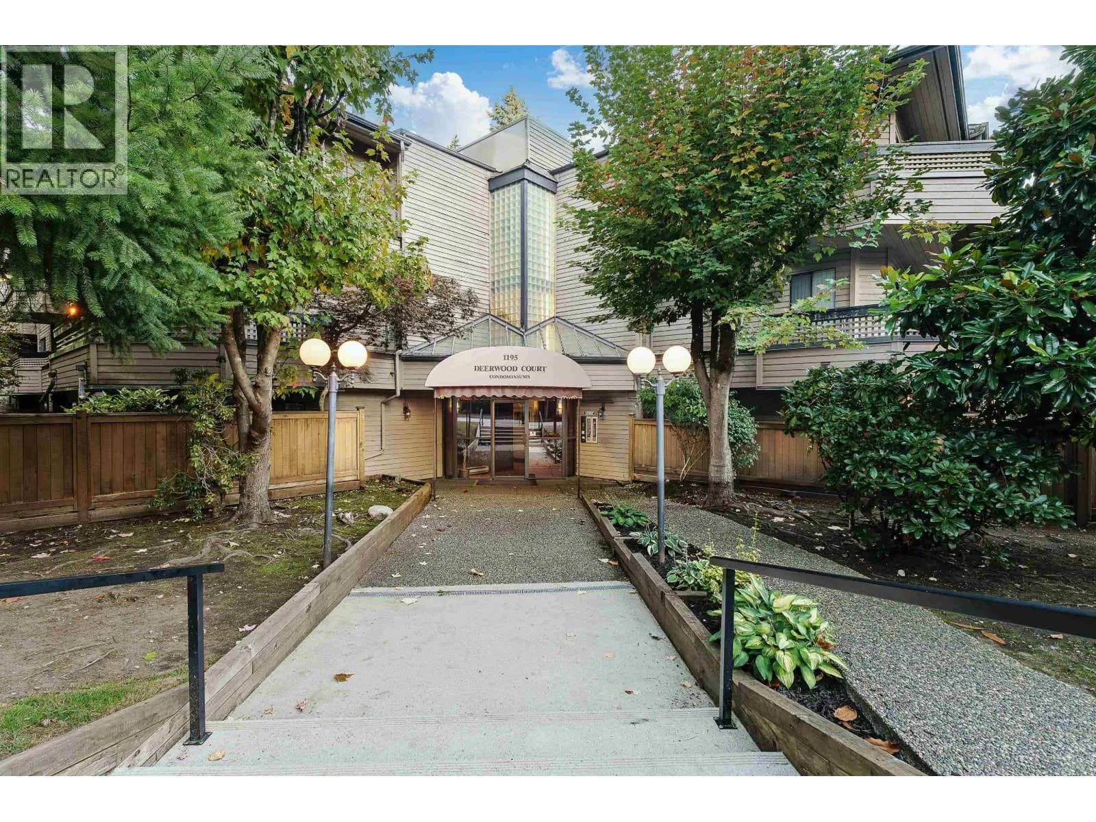 1195 PIPELINE ROAD, Coquitlam