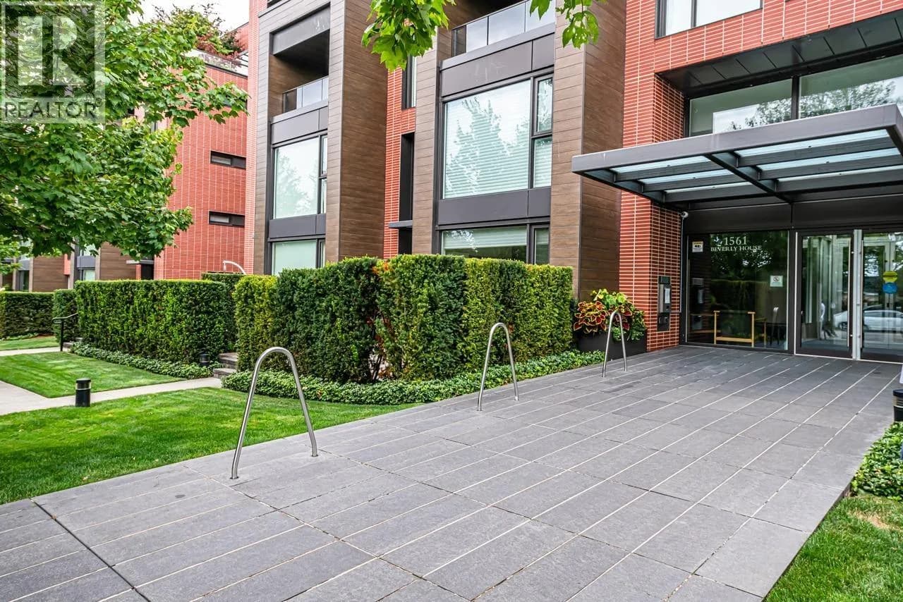 #602 1561 W 57TH AVENUE, Vancouver, BC photo 4