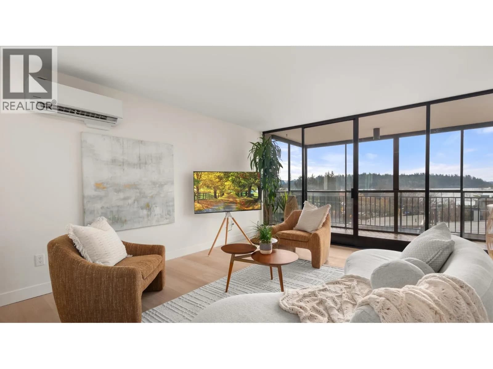 475 13TH STREET, West Vancouver
